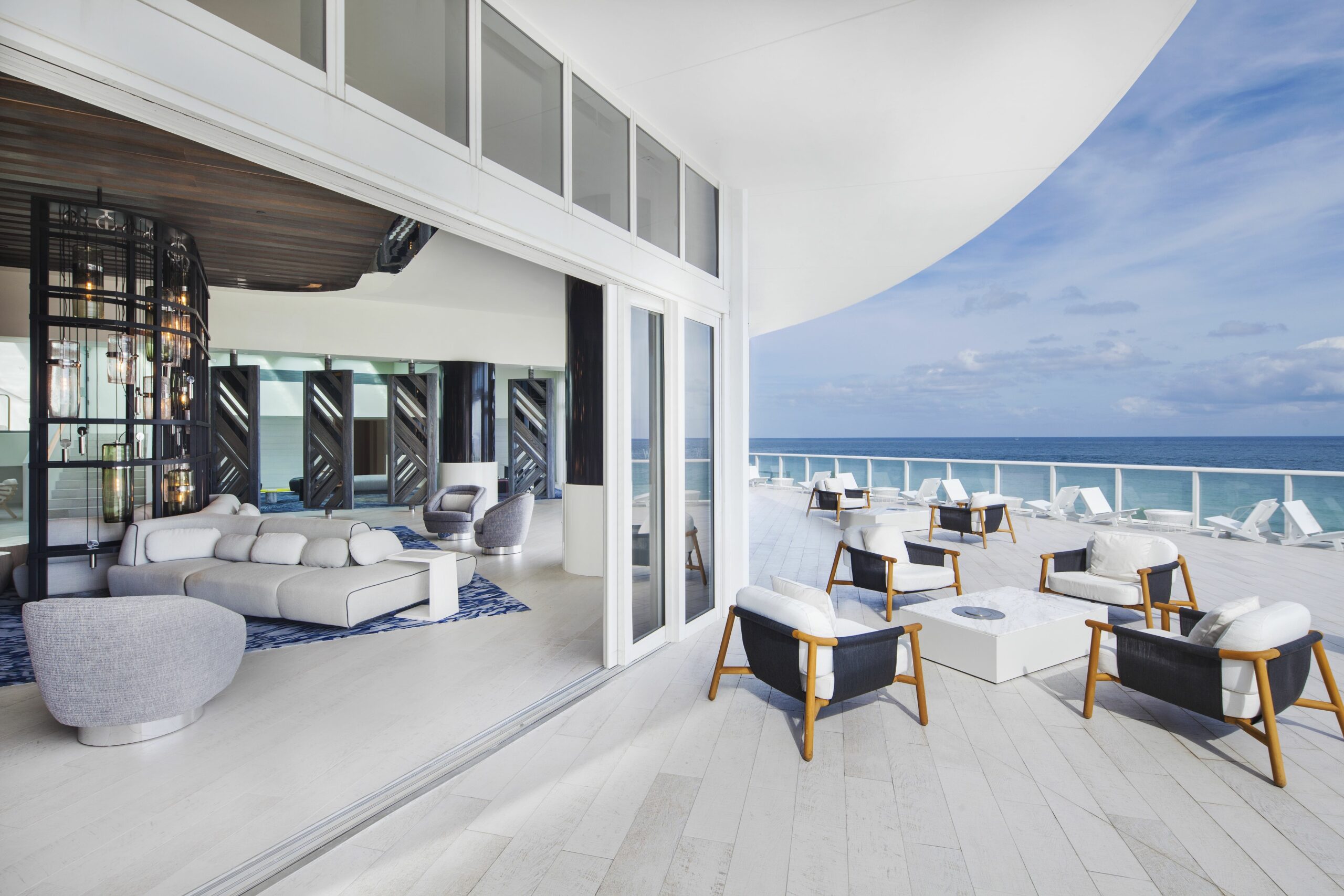 w-fort-lauderdale-living-room-terrace